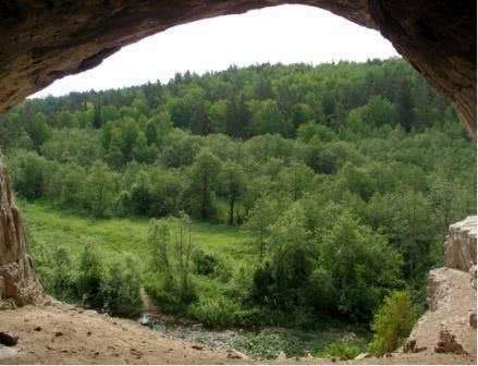 Посещение Игнатьевской пещеры возможно только в сопровождении сотрудников ОГУ "Особо охраняемые природные территории Челябинской области"